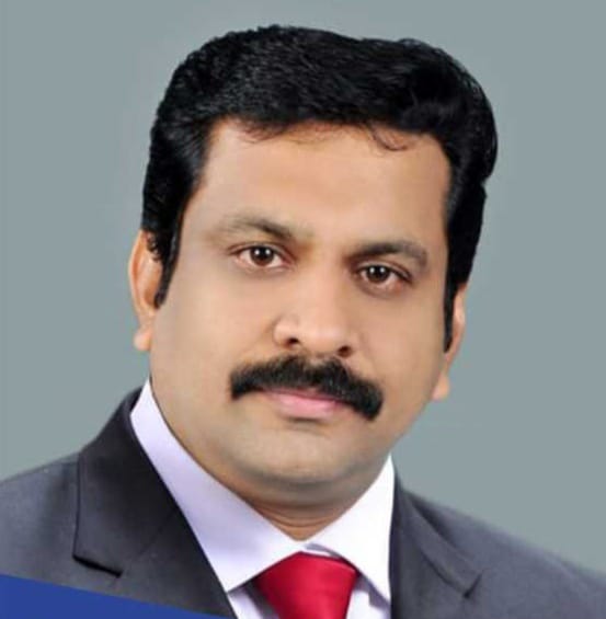 Dr. Ciju A. Paulose, dental surgeon at Arackal Dental Care and Implant Centre, Muvattupuzha